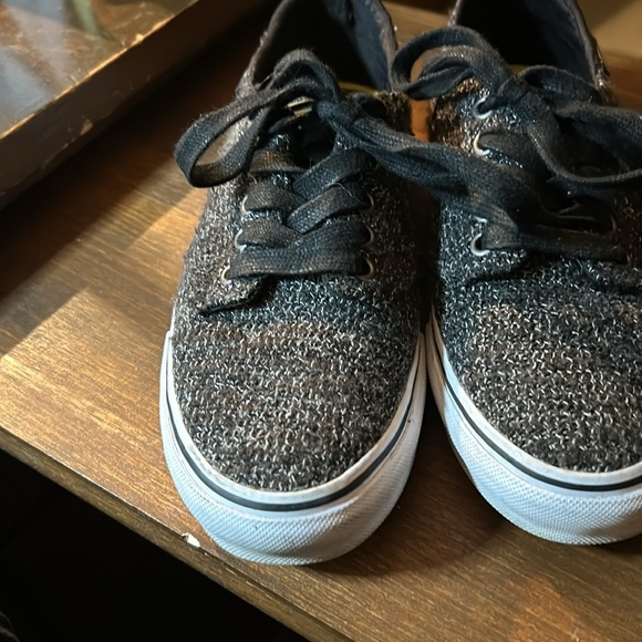 💕👟Woman’s Vans👟💕 - Picture 4 of 7